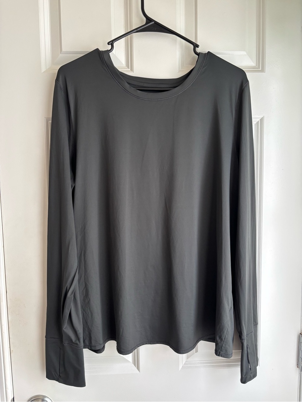 Athleta Long Sleeve Crew Neck Top in Charcoal Gray